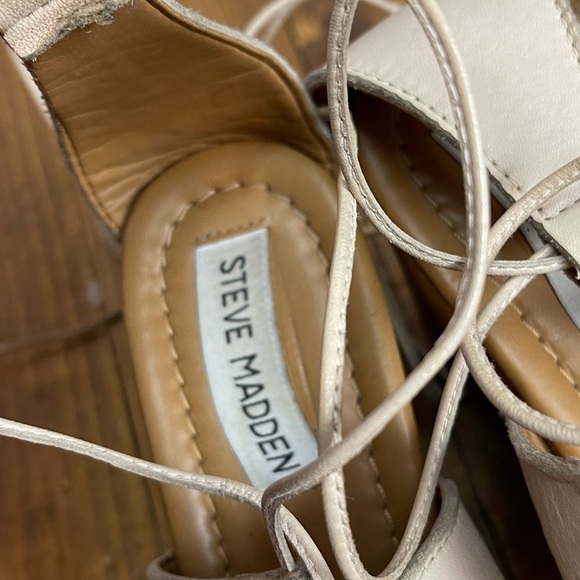 Steve Madden Womens size 8 Beniee platform sandals cream and tan - Picture 3 of 9